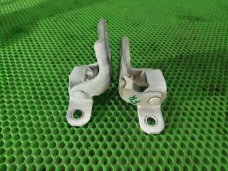 Петли двери передние правые TOYOTA CAMRY 2005