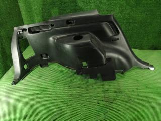 Обшивка багажника левая Toyota Kluger 2004