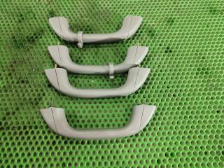 Запчасть ручки потолка Toyota Kluger 2004