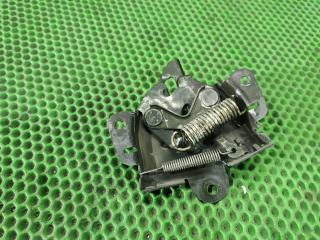 Замок капота MITSUBISHI AIRTREK CU2W 4G63T Замок капота MITSUBISHI AIRTREK CU2W 4G63T