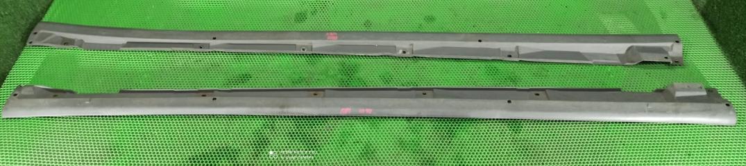 Накладки порогов наружные Toyota Camry 2004 контрактная Накладки порогов наружные Toyota Camry 2004