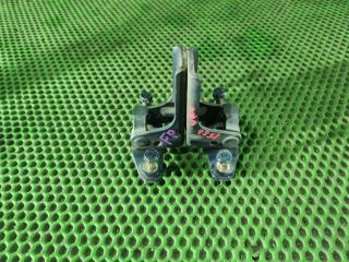 Петли двери передние правые MITSUBISHI AIRTREK 2004