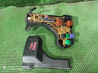 Запчасть блок предохранителей под капот Toyota MARK II 2002