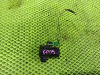 Насос омывателя Subaru Forester 2001 контрактная Насос омывателя Subaru Forester 2001