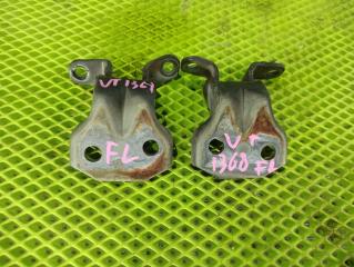 Запчасть петли двери передние Subaru Forester 2001