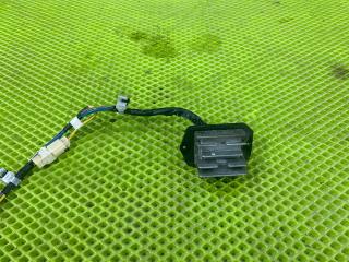 Фото запчасти резистор отопителя Toyota Estima 2003 контрактная запчасть Запчасть резистор отопителя Toyota Estima 2003