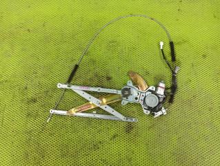 Стеклоподъемник задний левый Toyota Estima 2003 контрактная Стеклоподъемник задний левый Toyota Estima 2003