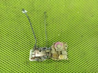 Замок боковой двери передний левый Honda Torneo 2001