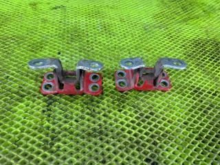 Петли двери задние Toyota Rav4 2001