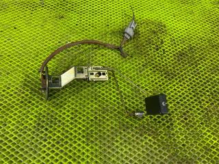 Фото запчасти датчик уровня топлива Toyota Regius 1997 контрактная запчасть Запчасть датчик уровня топлива Toyota Regius 1997