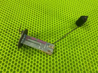 Датчик уровня топлива Toyota MARK II 2003