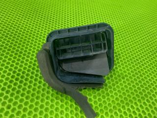 Клапан вентиляции багажного отсека правый Subaru Forester 2001