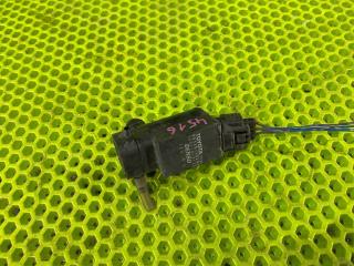 Запчасть насос омывателя Toyota Gaia 1999