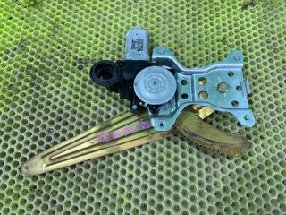 Стеклоподъемник задний левый Toyota Corolla Runx 2003 контрактная Стеклоподъемник задний левый Toyota Corolla Runx 2003