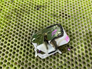 Запчасть замок боковой двери задний левый Honda Accord 1999