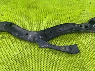 Балка подвески передняя правая Forester 2002 SG5 EJ205