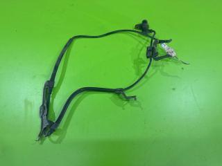 Запчасть датчик abs передний правый Toyota Estima 2004