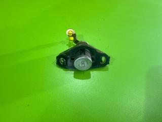 Комплект личинок и замка зажигания Corolla Runx 2003 NZE124 1NZ-FE