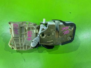 Запчасть замок боковой двери задний правый Honda Inspire 2000