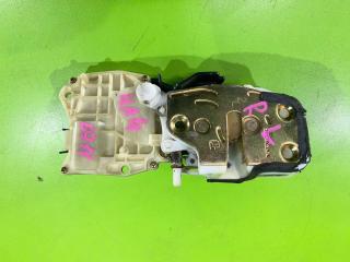 Запчасть замок боковой двери задний левый Honda Inspire 2000