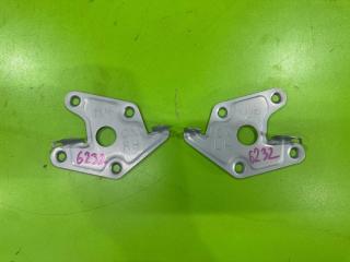 Запчасть крепление магнитофона NISSAN Serena 2002