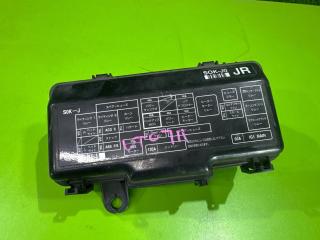 Запчасть блок предохранителей под капот Honda Inspire 2000