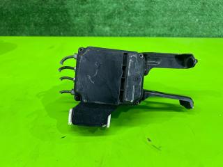 Фото запчасти блок abs Toyota MARK II 2003 контрактная запчасть Запчасть блок abs Toyota MARK II 2003