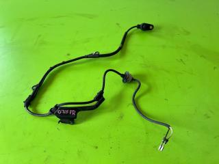 Запчасть датчик abs передний правый Honda Inspire 2000