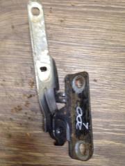 Петля капота передняя левая Renault Logan 2007