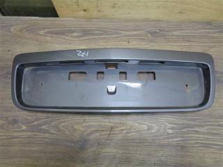 Накладка крышки багажника задняя Nissan Primera 2003