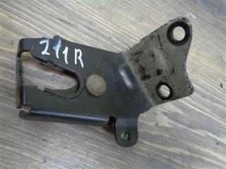 Крепление сиденья правое Ford Focus 2005