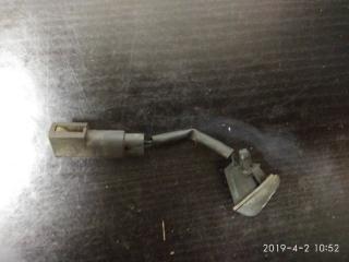 Форсунка омывателя Ford Focus 2005