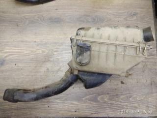 Корпус воздушного фильтра Opel Vectra A 1991