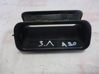 Накладка двери задняя левая Audi 80 1990