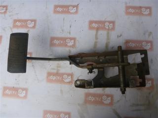 Фото запчасти педаль тормоза Plymouth Breeze 1999 Б/У запчасть Запчасть педаль тормоза Plymouth Breeze 1999