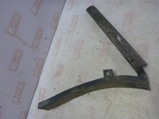 Крепление бампера заднее левое Volkswagen Passat 1997 Б/У Крепление бампера заднее левое Volkswagen Passat 1997