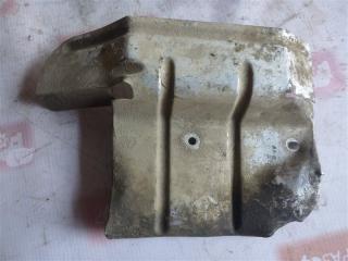 Экран тепловой Volkswagen Passat 1995 Б/У Экран тепловой Volkswagen Passat 1995