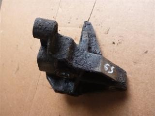 Фото запчасти кронштейн Plymouth Breeze 1999 Б/У запчасть Запчасть кронштейн Plymouth Breeze 1999