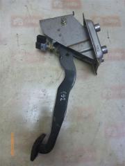 Педаль тормоза Hyundai Elantra 2004 Б/У Педаль тормоза Hyundai Elantra 2004