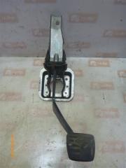 Педаль тормоза Nissan Almera 2001