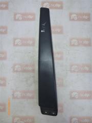 Накладка на стойку кузова правая Audi 80 1991