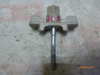 Кронштейн крепления запасного колеса Kia Rio 2013