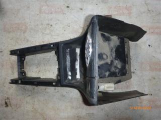 Консоль между сидений Volkswagen Passat 1992