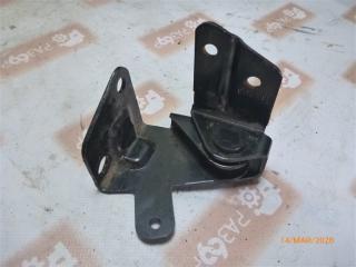 Запчасть крепление сиденья Ford Focus 2004