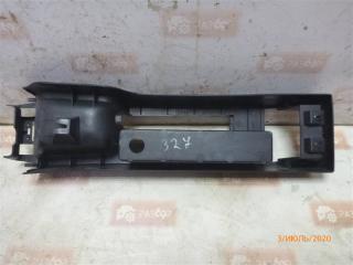 Консоль между сидений Volkswagen Passat 1991