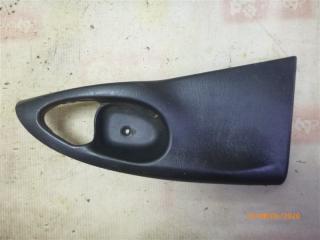 Запчасть накладка двери задняя правая Ford Focus 2004