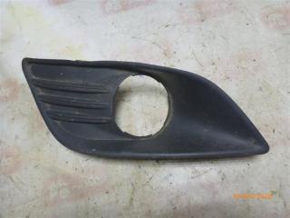 Рамка противотуманной фары передняя левая Ford Focus 2010