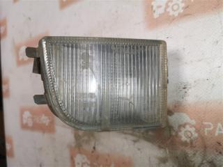 Поворотник передний правый Volkswagen Passat