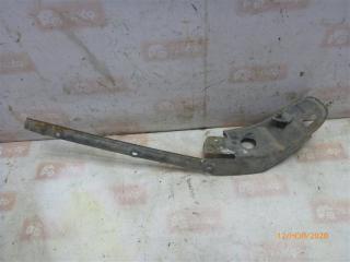 Запчасть крепление Mercedes-Benz W123 1975-1985