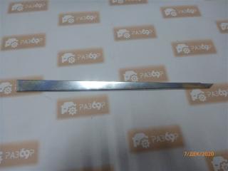 Молдинг стекла Mercedes-Benz W123 1975-1985